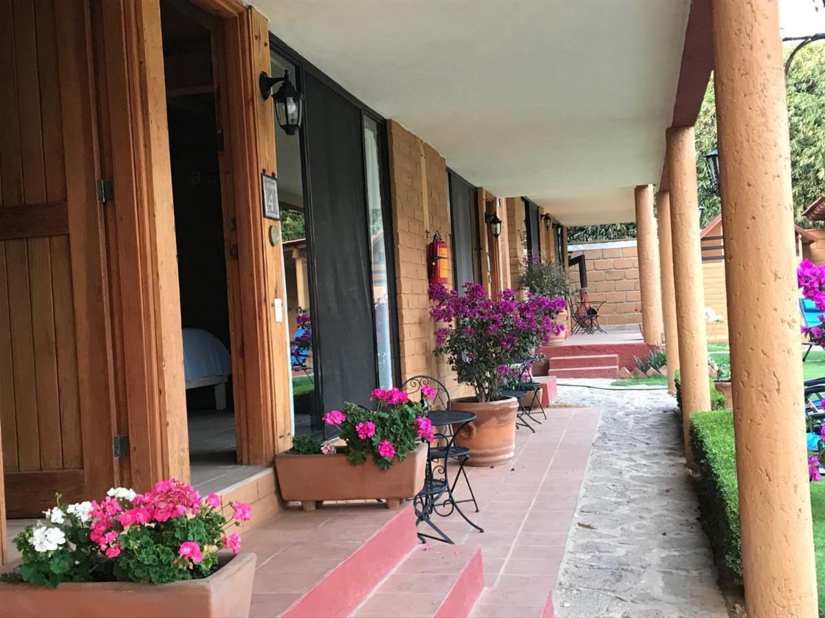 Cabanas Lago Escondido 巴耶德布拉沃 外观 照片