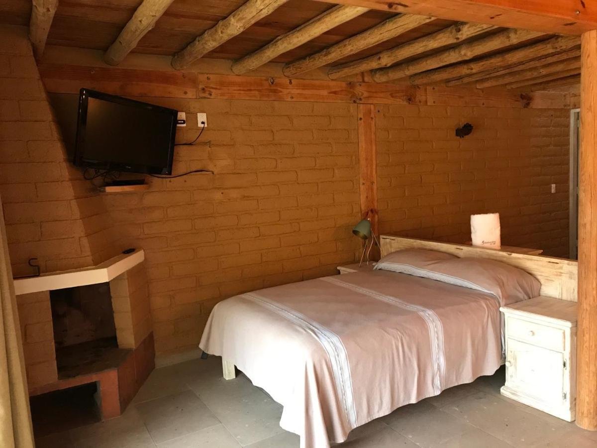 Cabanas Lago Escondido 巴耶德布拉沃 外观 照片