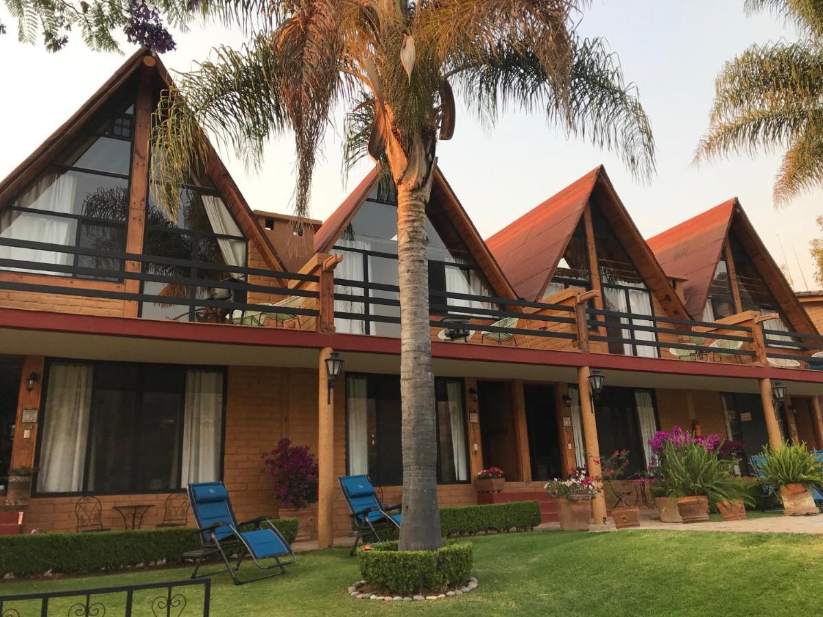 Cabanas Lago Escondido 巴耶德布拉沃 外观 照片