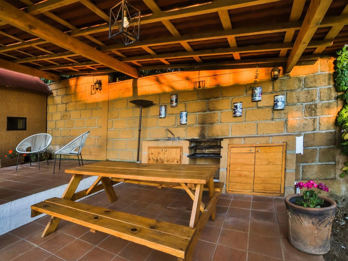 Cabanas Lago Escondido 巴耶德布拉沃 外观 照片