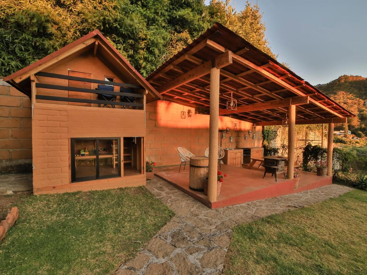 Cabanas Lago Escondido 巴耶德布拉沃 外观 照片