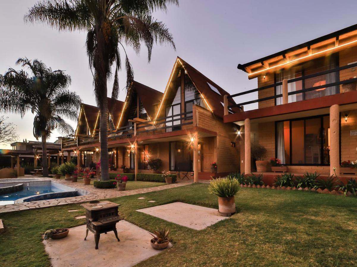 Cabanas Lago Escondido 巴耶德布拉沃 外观 照片