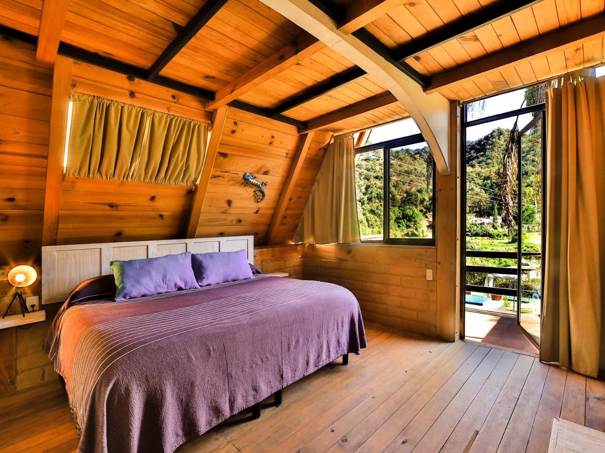 Cabanas Lago Escondido 巴耶德布拉沃 外观 照片